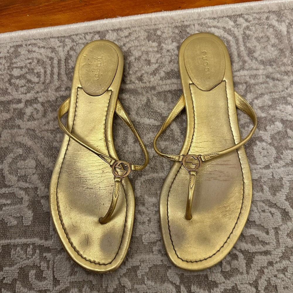 Gucci thong sandal